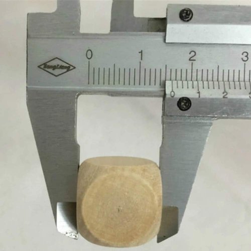 10Pcs Wooden Dice, 6 Sided Blank Dice Round Corner Cube Dice DIY Graffiti Dice Crafts Dice Board Game Party Supplies Standard Game Dice Game Accessories (1.8cm)