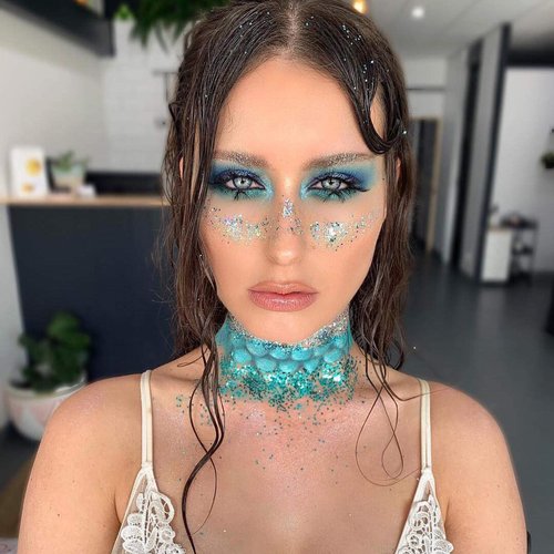 Klara Cosmetics 24 Shades Eyeshadow Palette -Festive Luxury Vibrant Bold Full-Color Pigment Long Lasting Matte Shimmer Eye shadow Palette (Bondi)