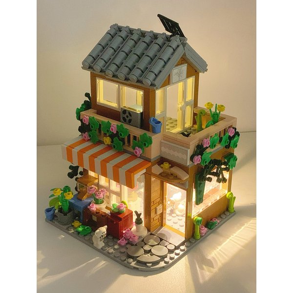 Ulanlan Villa Building Kit with LED Light, Dream Cottage Series, DIY STEM Toy Warm House Building Blocks Toy with 4 Dolls, 3D Models Stree View Best Gift for Children 12,14, or Adults 730 PCS