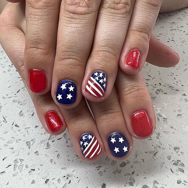 Short Press on Nails 4th of July Fake Nails with American Flag Designs Acrylic False Nails Square Red French Tip Nails Cute Stick on Nails for Women