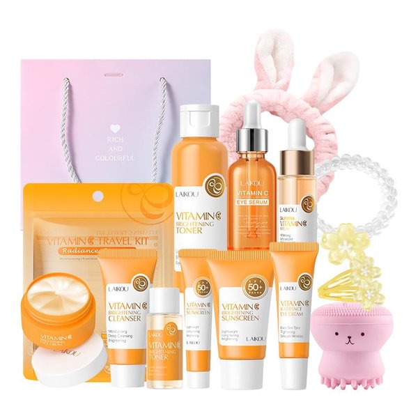 Vitamin C skincare set, Vitamin C skincare serum, cream, sunscreen, eye cream, plus travel skincare set