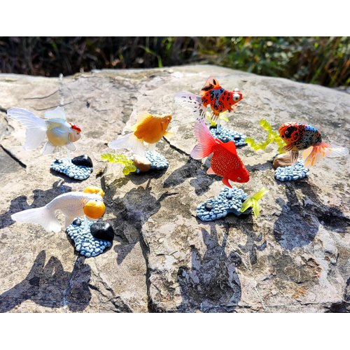 Qiandier 6 Pcs Butterfly Tail Goldfish Figures Model with Base Statue Figurine Party Favors Accessory Decoration