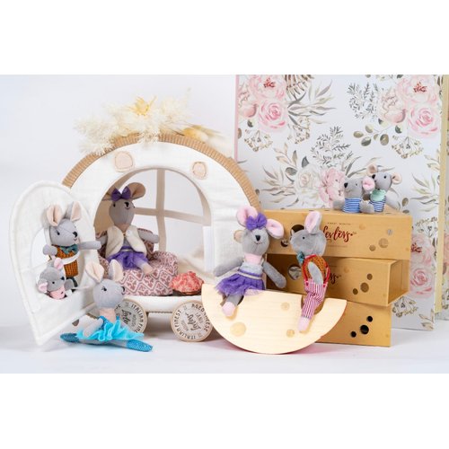 Levlovs Mouse in a Box Little Sister Mouse Little Brother Mouse and Cheese Carriage Miniature Furniture for Dollhouse Mouse in a Matchbox Cheese Coach