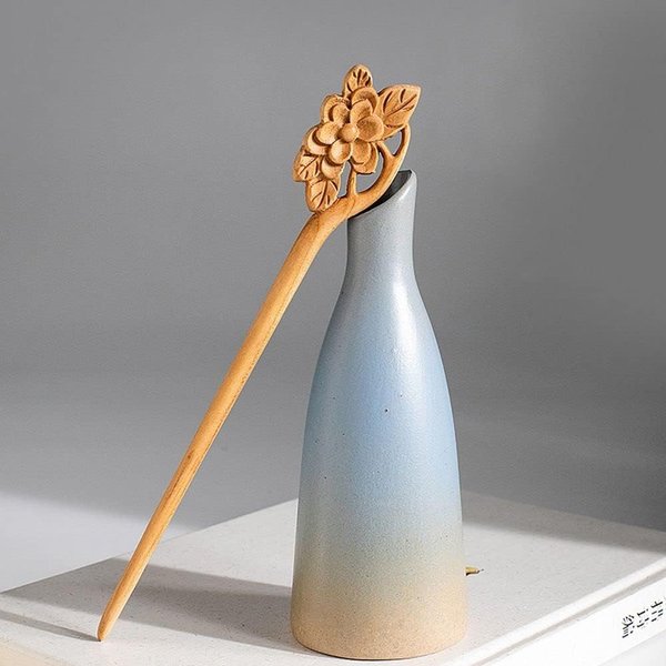 Handmade Ancient Chinese Japanese Wood Hair Sticks Chopsticks Wooden Vintage Retro Carved Long Fork Pen Shawl Pins Sticks Hairpins Clips Barrettes Hair Styling Pins Accessories