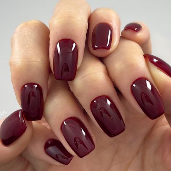 GLAMERMAID Press on Nails Medium Square,Dark Red False Nails with Glue,24 Pcs Glue on Nails Reusable UV Finish Fake Nails Acrylic Stick on Nails Manicure Kits for Women Girls