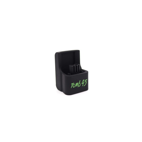Wireless Charging PowerClip Adapter fits WAHL® Senior® and Any Metal Body WAHL Clipper, Adapter only. Use with Tomb45 PoweredMat or Expansion Modules.