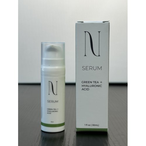 Green tea and hyaluronic acid serum