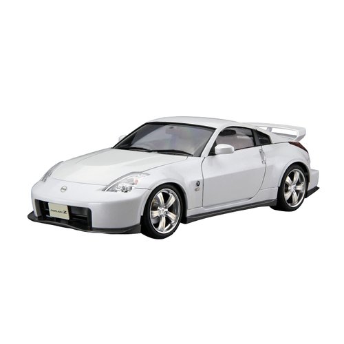 Aoshima Nissan Z33 Fairlady Z Version Nismo ’07 1:24 Scale Model Kit