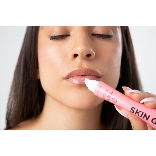 SKIN GYM Hydrating Lip Balm - Peptide Berry Moisturizing Lip Balm for Hydrating & Nourishing Dry Lips, Cruelty Free & Vegan Lipbalm for Fuller Lips, Plumping Lip Balm with Jojoba & Avocado Oil, 5oz