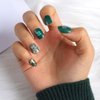 Sakytal St Patricks Day Press on Nails Green Glossy Oval Fake Nails Glitter Shamrock False Nail for Women and Girls (Gloss)