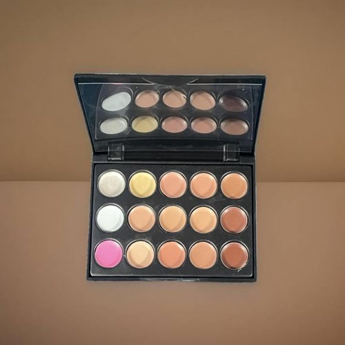 Travel Size 15 Multicolored Cosmetic Beauty Face Palette Eyeshadow for teens, kids, adults long lasting professional Daily Use