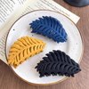 Junfamilee Hair Clip, 1Pc Green Leaf-shaped Hair Clip with Many Teeth, Big Claw Clips, 3.5 Inch, Non slip Leaves Hair Catch Barrette Jaw Clamp Hairpins for Women Girls, Hair Accessories
