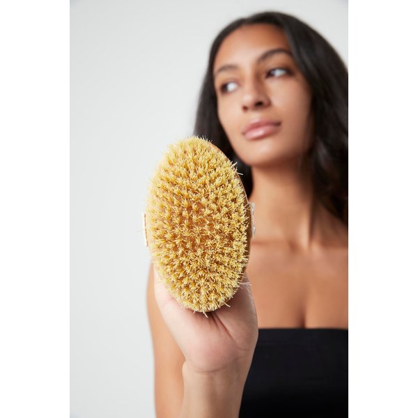 Skin Gym Round Bamboo Dry Brush for Body, Featuring Gentle Bristles and Bamboo Handle for Enhanced Skincare Product Application, Body Scrubber Exfoliator