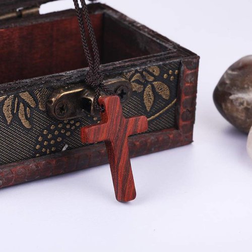 Natural Sandalwood Wooden Cross Pendant Necklaces for Boy Girl Women Men Handcrafted Gift Wood Hang from Rearview Mirror Pendant Decoration