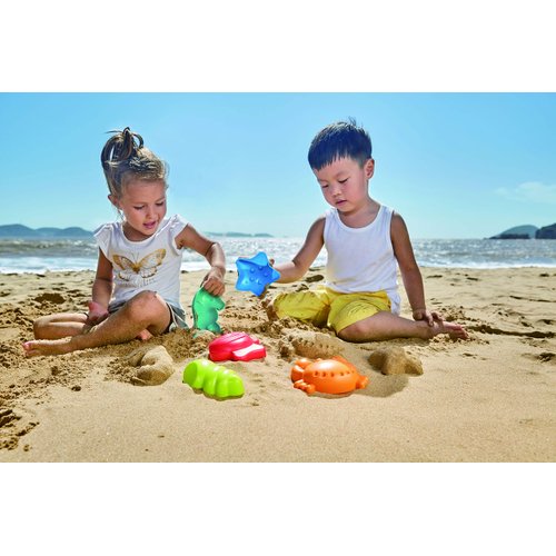 Hape Sea Creatures Sand and Beach Toy Set Toys, Multicolor