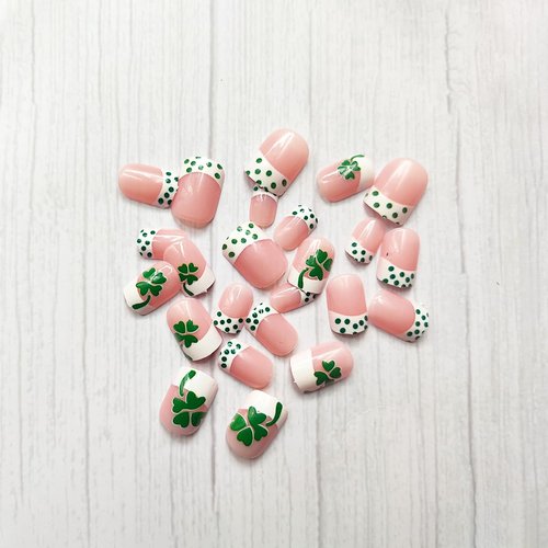 St Patrick's Day Nails Press On Nails Short Square French Tips Fake Nails Irish Lucky Shamrocks Design St Patrick's Day Full Cover False Nails for Women Girls
