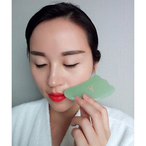 Set of 2 Gua Sha Facial Massagers of Jade Stone, Excellent massage and Skincare Tool