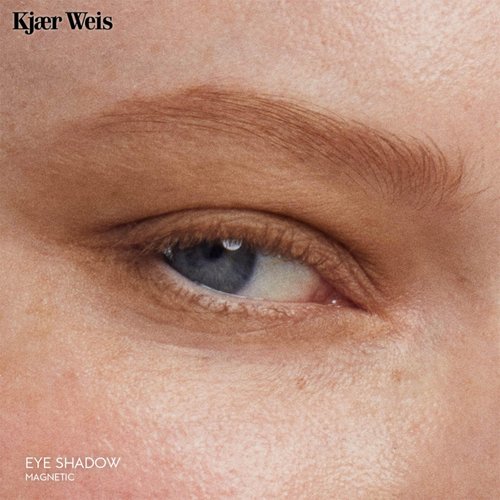 Kjaer Weis Powder Eye Shadow. Highly Pigmented Brown Gold Eyeshadow with Organic Ingredients. Blendable Eye Shadow for Long Lasting Eye Makeup. Cruelty Free Clean Makeup - Magnetic