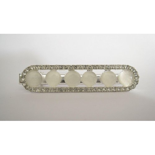 Silver oval pearly white bead crystal alligator hair clip for fine thin hair