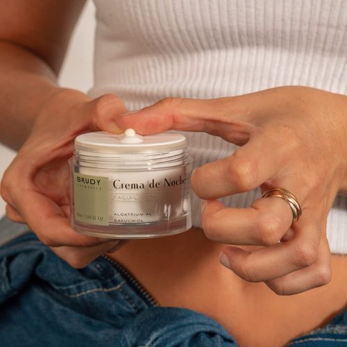 Brudy COSMETICS - Night Cream with Hyaluronic Acid, Bakuchiol and DHA. Anti-Wrinkle Cream, Moisturizes and Restores Oily and Combination Skin. Natural, Vegan and Cruelty Free Cosmetics. 50 ml