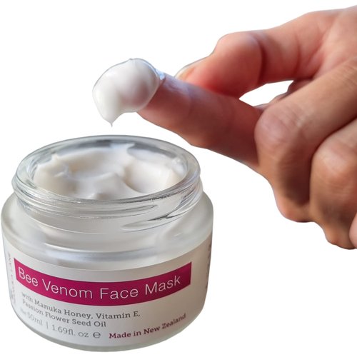 Manuka Lane, Bee Venom Face Mask, with Natural Honey, Vitamin E, Passion Flower Seed Oil, Net 50ml