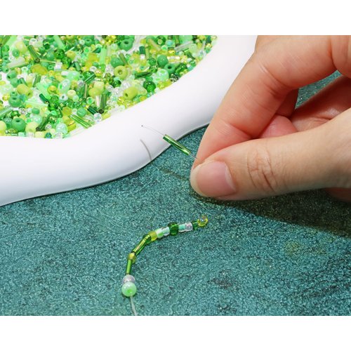 PPhtony Mixed Craft Beads 1000Pcs/20g Glass Seed Beads Tube Beads Bugle Beads 1.5-4.5mm Small Loose Spacer Beads for DIY Bracelets Necklace Earring Jewelry Making (Green)