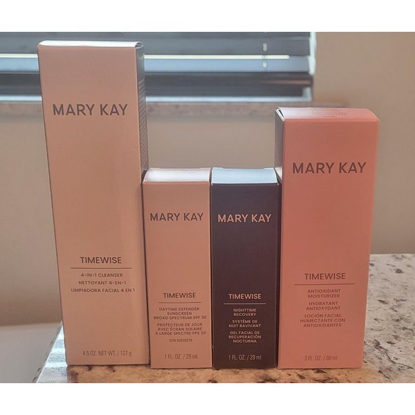 Mary Kay TimeWise 3D Miracle Set - Combination/Oily Skin Moisturizer, Anti-Aging Cream, SPF 30, Natural