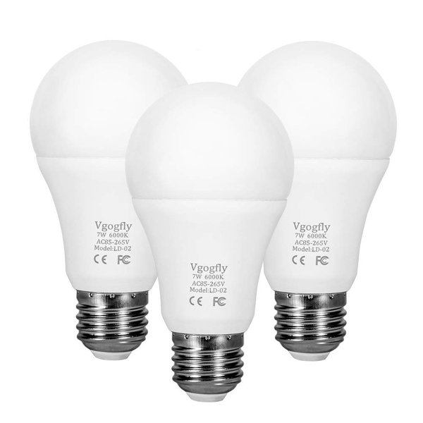 Vgogfly Dusk to Dawn Light Bulb 7W Smart Dusk till Dawn LED Photo Sensor Bulbs E26 Base socket Outdoor Indoor Lighting Lamp Auto On/Off (Cool White, 3-Pack)