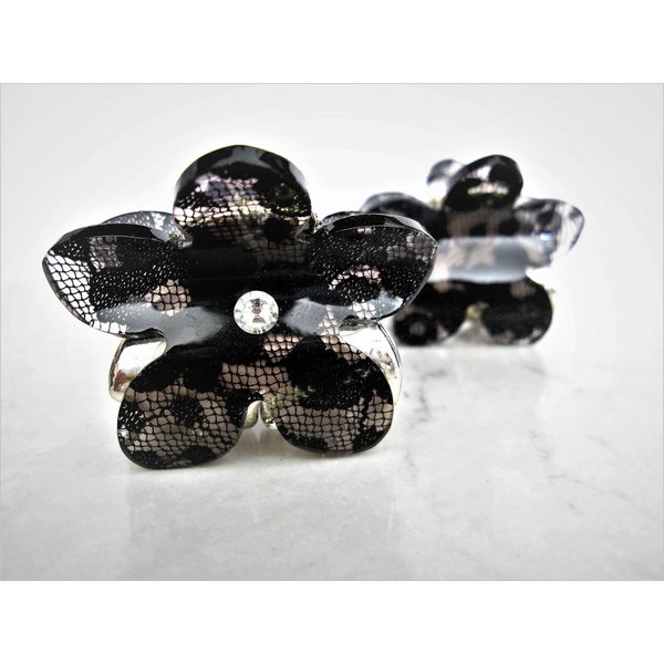 Small mini black lacy flower hair claw clip with crystals (Crystal choice: No crystal)