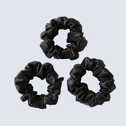 ZIMASILK 100% Mulberry Silk Hair Scrunchies, Best For Women And Girls’ Hair 19 Momme Elastic Hair Bands for Ponytail Holder Gentle And No hurt (3 Pack, Black)