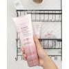 GIOVANNI 2chic Frizz Be Gone Shampoo - Anti Frizz Natural Hair Smoothing Formula with Shea Butter & Sweet Almond Oil, Macadamia, Coconut, Sulfate & Paraben Free, Color Safe - 8.5 oz