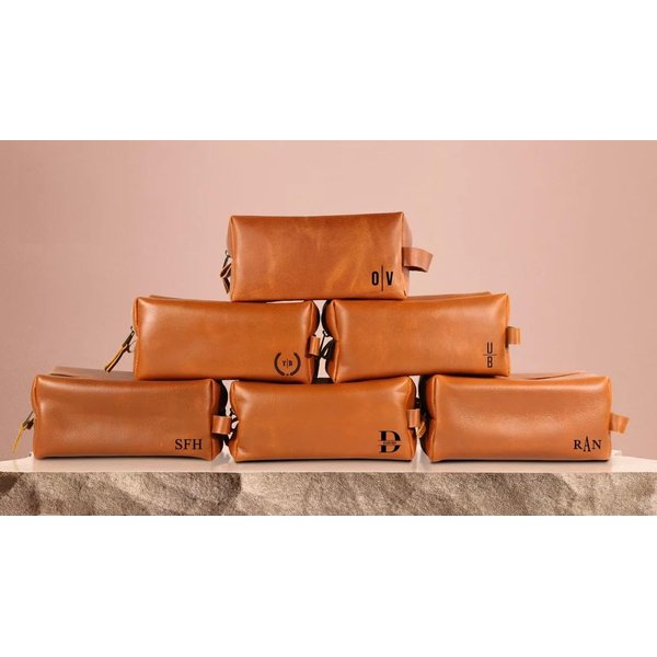 LUXE-RANGE Personalized Leather Toiletry Bag For Men, Christmas Gift, Men's Toiletry Bag, Leather Dopp Kit, Groomsmen Gifts, Gifts For Men, Wedding Gift, Anniversary Gift, Customized Men Gifts