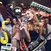 18 Pcs Inflatable Rock Star Instrument Set Include Inflatable Microphone 2 Inflata Guitar 1 Mobile Phone Recorder Piano Saxophone Bass 4 Lute with 1 Pump for 80s 91s Themed Birthday Party Decorations