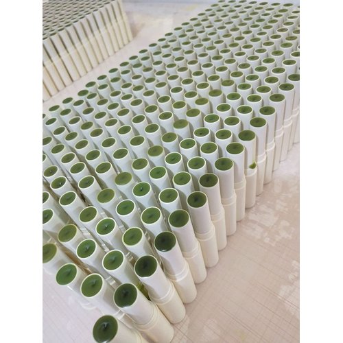 2pcs Lip Lightening for Dark Lips Lip Brightener for Smokers Dark Lip Treatment Lightening Cream for Pink Lips Lip Lightener for Smoker Lips Lip Lightening balm for Men and Women (Green)