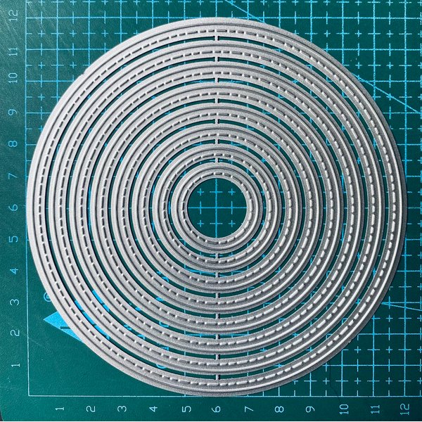 ZbFwmx Big Round Cutting Dies Handmade DIY Paper Cards Album Decoration Stencils Template Embossing for Card Scrapbooking Craft Circle