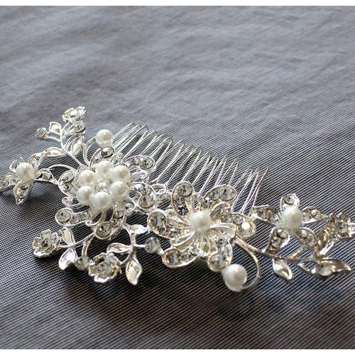 Wedding Hair Comb for Bride & Maid of Honor Gift. Bridal Silver, Rhinestone & Pearl Hair Accessories for Women – Decorative Formal Clip for Bun or Updo.