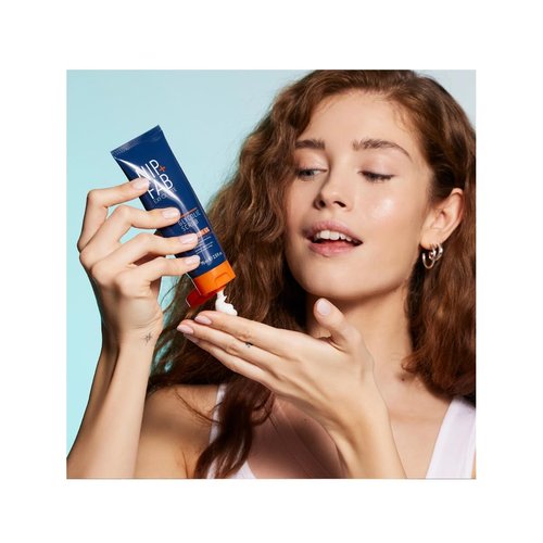 Nip + Fab Glycolic Acid Fix Face Scrub Extreme with Salicylic Acid, Aloe Vera AHA/BHA Exfoliating Facial Cleanser Polish for Refining Pores Skin Brightening, 75 ml 2.5 fl oz