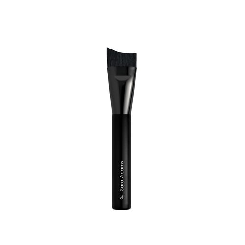 Sara Adams Cosmetiques Maxi Flat Contouring Angled Brush 06