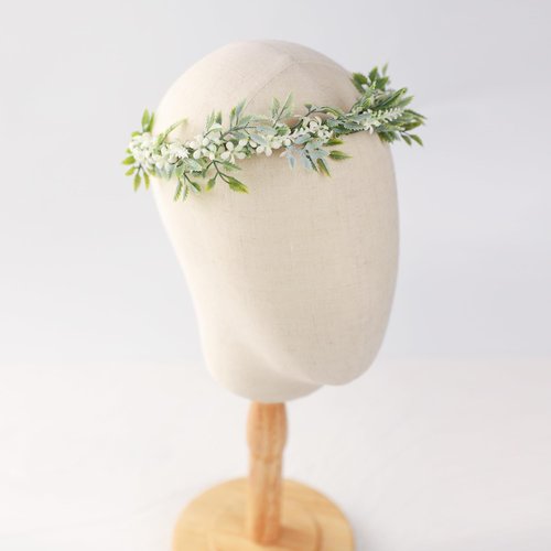 KorViSHOW Weeding Flower Crowns: Green Leaf Renaissance Bohemian Floral Wreath Headband Crafts for Women Girls in Christmas Festival Party Vacation Photography Props