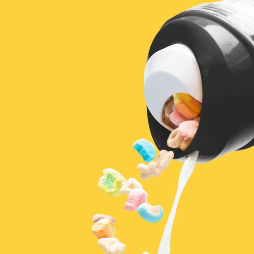 CRUNCHCUP XL Black - Portable Plastic Cereal Cups for Breakfast On the Go, To Go Cereal and Milk Container for your favorite Breakfast Cereals, No Spoon or Bowl Required