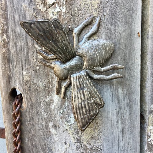 Buzzing Around Bumble Bee, Set of 2, Metal Bugs Wall Art, Decorative Garden Insects Home Decor, Recycled Haitian Art (Bees)