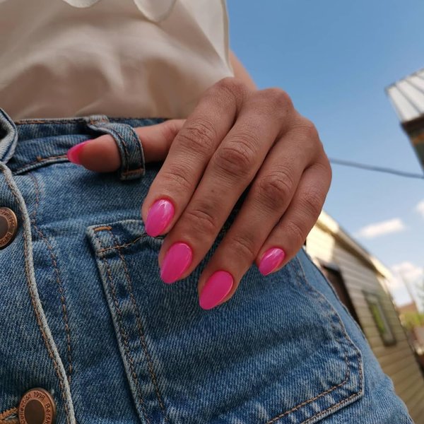 Hot Pink Press on Nails Short Oval Nails,KXAMELIE Acrylic Nails Glue on Nails Short Almond,Soft Gel Nails Strong Nails Press ons,Fake Nails Stick on Nails for Women in 24PCS