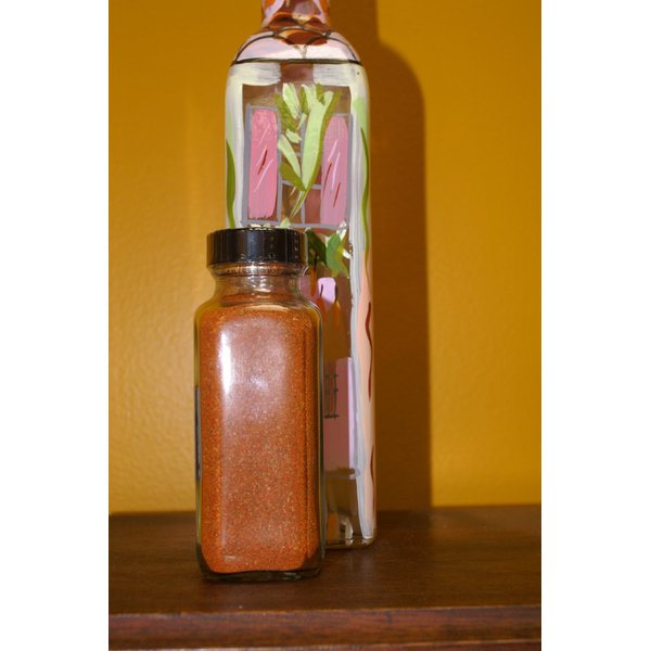 Mrs. Bryant's Chesapeake Bay DelMarVa Spice Blend -Gourmet blend of Celery Seed, Mustard, Pepper, Paprika,Cayenne, Spices, Sea Salt - No irradiation, Kosher, No fillers (1/2 cup volume)