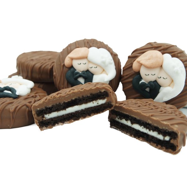 Philadelphia Candies Milk Chocolate Covered OREO Cookies, Bride and Groom Wedding Heart Gift Net Wt 8 oz