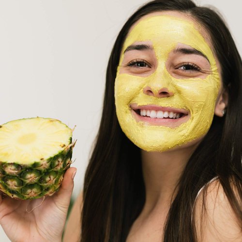 BioClarity Brightening Face Mask | Brighten Up Sunshine |100% Clean, Vegan Ingredients | Exfoliate, Brighten & Hydrate Your Skin | Contains Vitamin C, Pineapple, Avocado, Hyaluronic Acid | 2 oz.