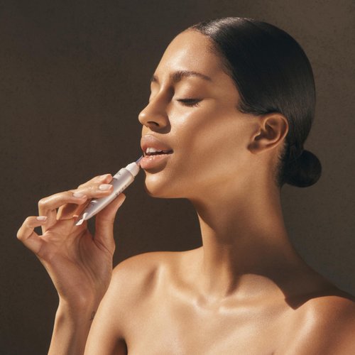 Natura Bissé Diamond Lip Booster | Extreme Nourishing Lip Serum | Smooths, Plumps & Replenishes | For normal & dry skin, 0.5 Oz