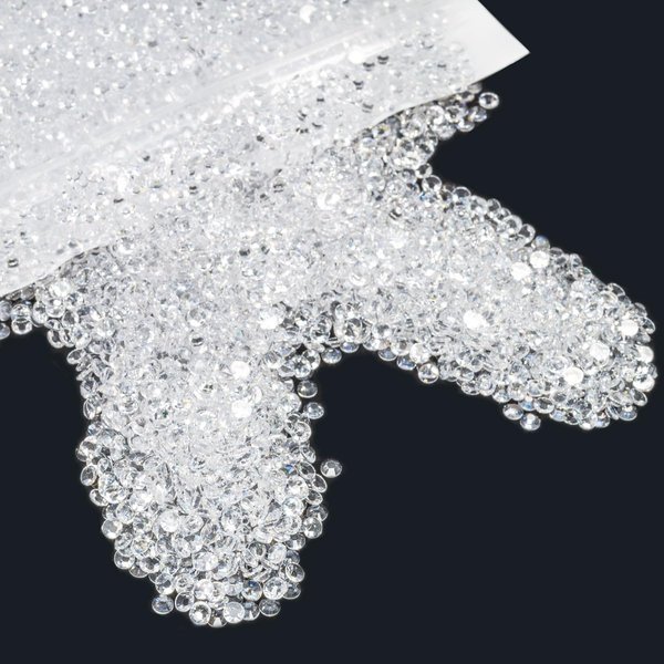 qiipii 3000PCS 5mm Transparent Resin Rhinestones for Crafting Clear Flatback Jelly Rhinestones Bulk SS20 Non-Hotfix Stones Diamonds Crystals Gems for Nails Mugs Tumblers Bottles DIY Crafts Decoration