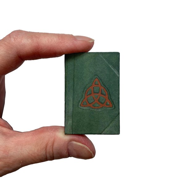 1/6 Scale Book for 12" Figure Miniature Doll Accessory Illustrated Readable Charmed Book of Shadows Spell Book