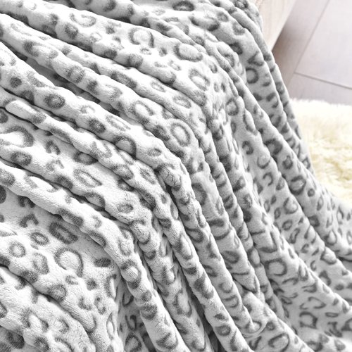 PLEASANT BOULEVARD | Leopard Throw Blanket Fleece, Premium Lightweight Cozy Warm Plush Microfiber Bedspread for Couch Sofa and Bed (Gray, Throw (50 x 60 inches))