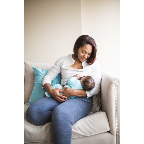 Lansinoh Stay Dry Disposable Nursing Pads, 100 Count